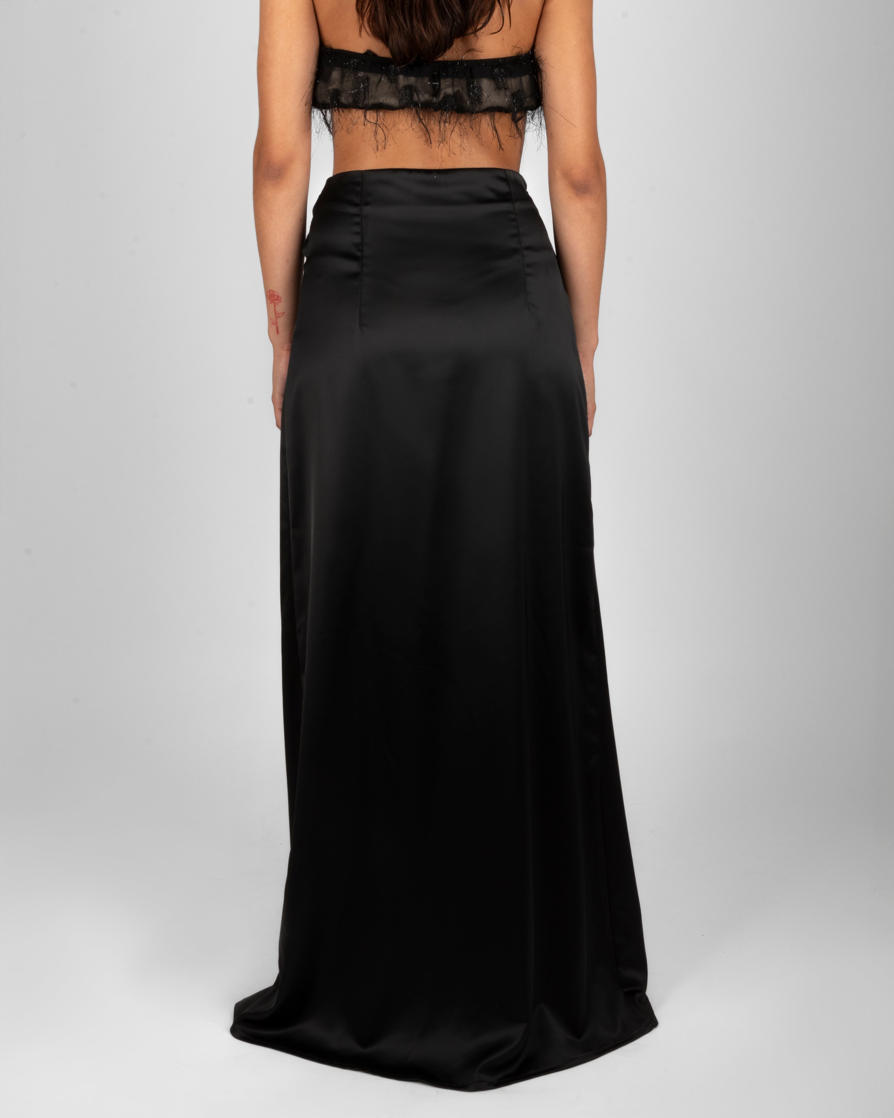 33.ATD Embroidered Bandeau Top and Long Satin Skirt with Slit
